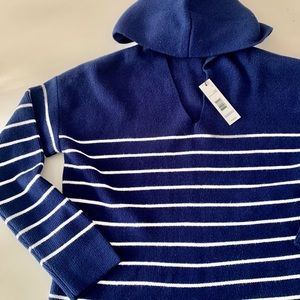 Tahari size S blue/white stripped hooded sweater